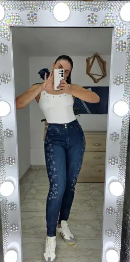 Jean mujer pierna 4590